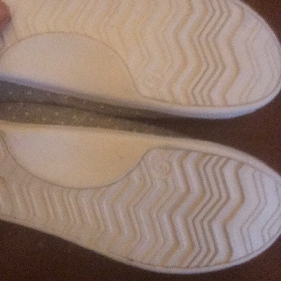 Sneakers - Picture 3 of 3